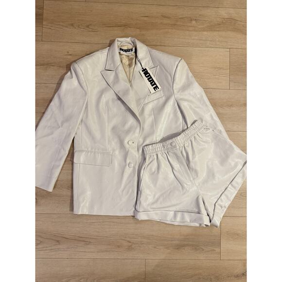 ROTATE Birger Christensen Embossed Catherine Blazer & Belina Shorts SET - Picture 2 of 15